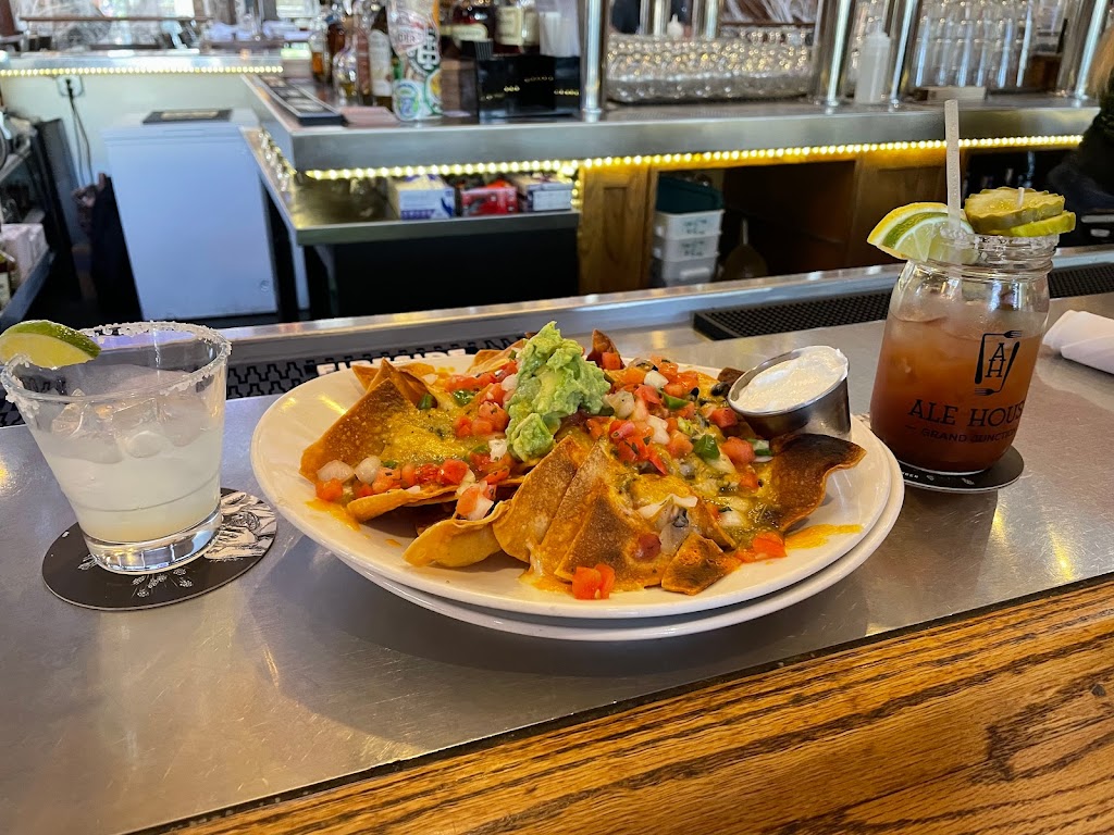 Ale House | restaurant | 2531 N 12th St, Grand Junction, CO 81501, USA | 9702427253 OR +1 970-242-7253