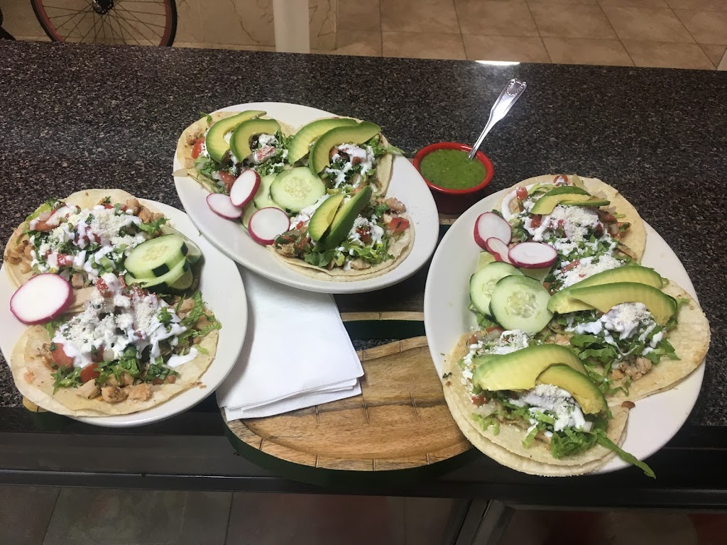 Cholulita | restaurant | 884 Broadway, Brooklyn, NY 11206, USA | 3476274480 OR +1 347-627-4480