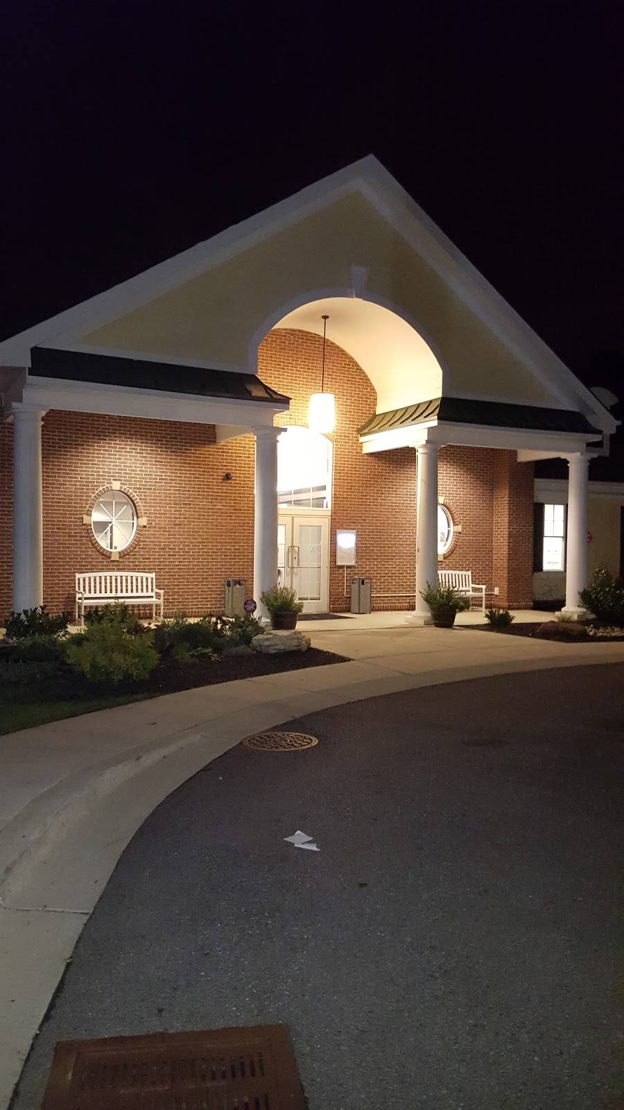 The Grove Restaurant | restaurant | 600 Bowieville Manor Ln, Upper Marlboro, MD 20774, USA | 3012492701 OR +1 301-249-2701