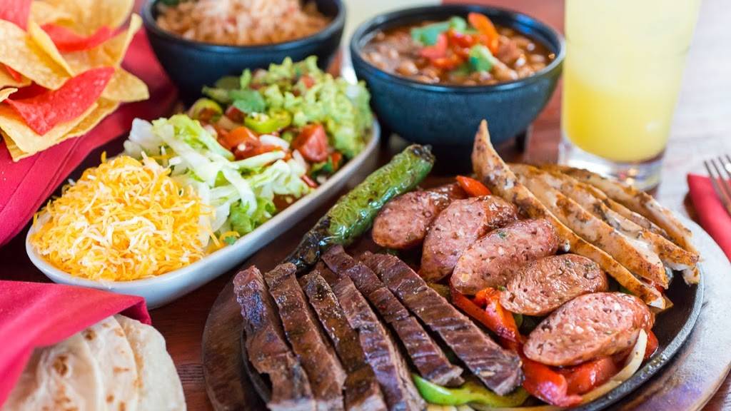 Serranos Cocina y Cantina | restaurant | 9500 S IH 35 Frontage Rd, Austin, TX 78748, USA | 5122807770 OR +1 512-280-7770