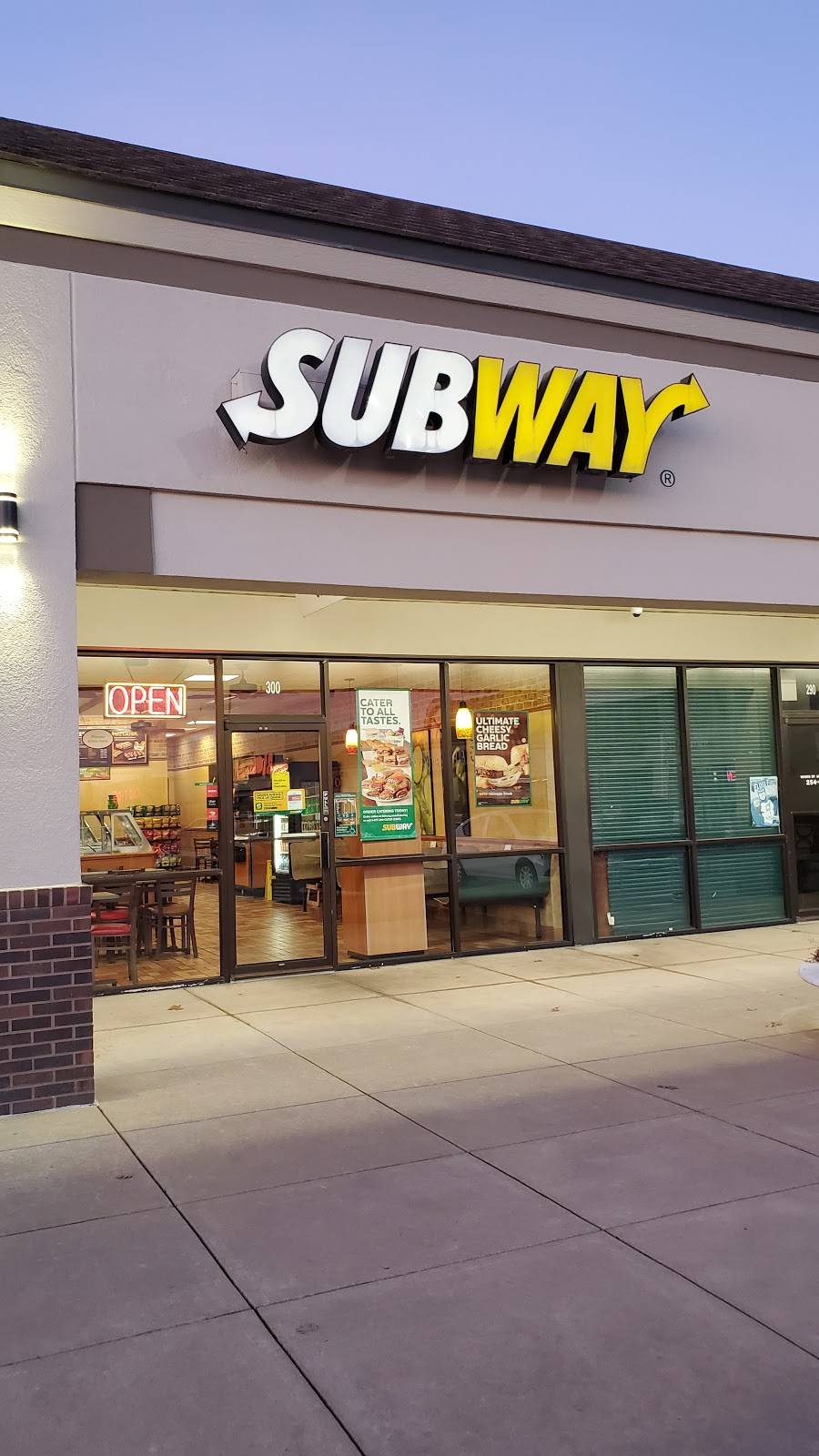 Subway | meal takeaway | 8929 S Memorial Dr Suite 300, Tulsa, OK 74133, USA | 9182549878 OR +1 918-254-9878