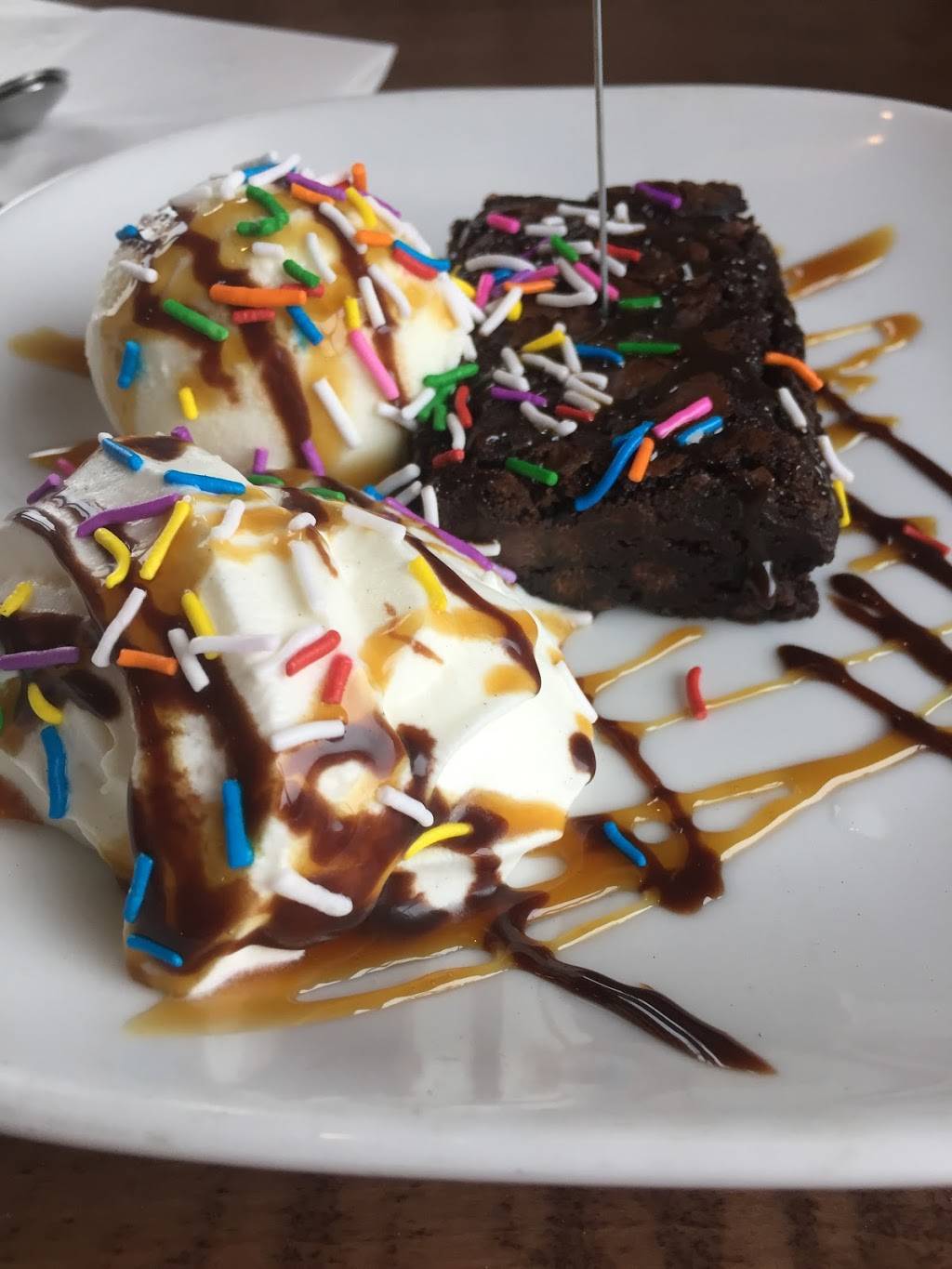 Boston Pizza | restaurant | 3090 Wonderland Rd S, London, ON N6L 1A6, Canada | 5194725001 OR +1 519-472-5001