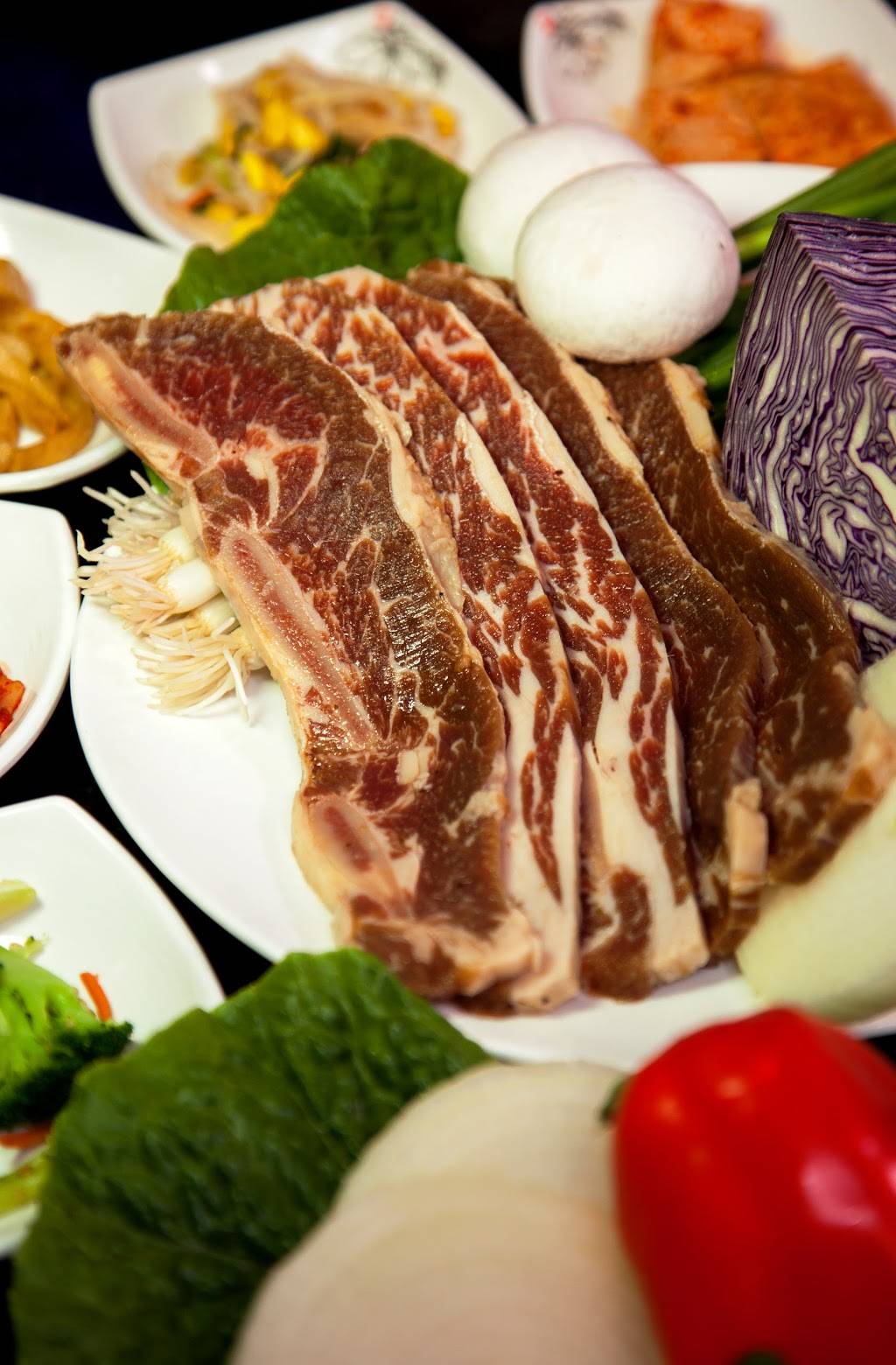 Omi Korean Grill & Bar | restaurant | 226 Lincoln Square, Arlington, TX 76011, USA | 6823238386 OR +1 682-323-8386