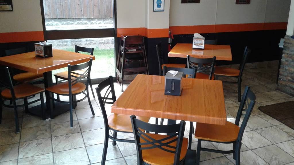 Toss & Fire Wood-Fired Pizza | meal takeaway | 315 N Main St, North Syracuse, NY 13212, USA | 3154589380 OR +1 315-458-9380