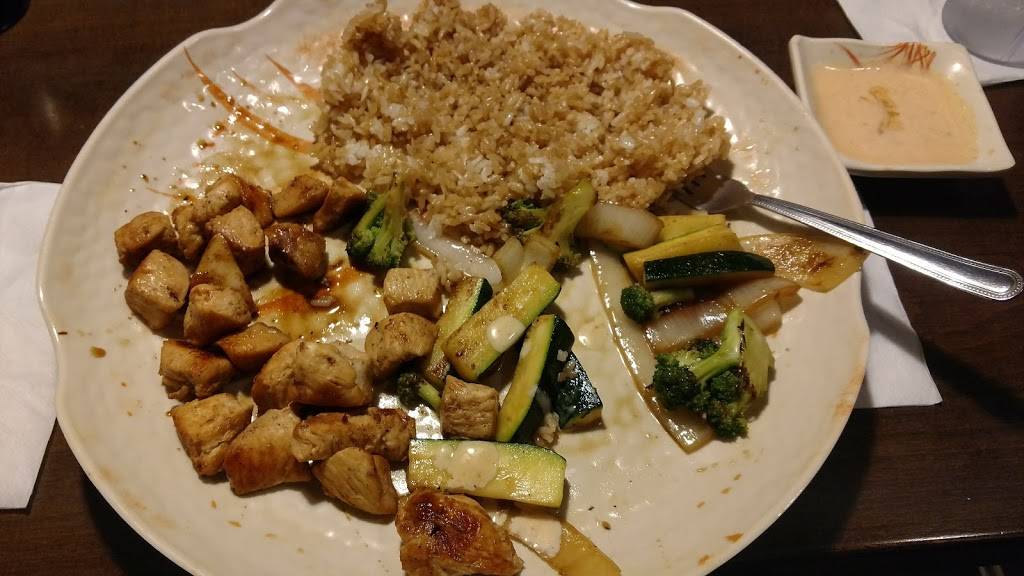 Umi Japanese Restaurant | restaurant | 1117 Park W Blvd C, Mt Pleasant, SC 29466, USA | 8438812286 OR +1 843-881-2286