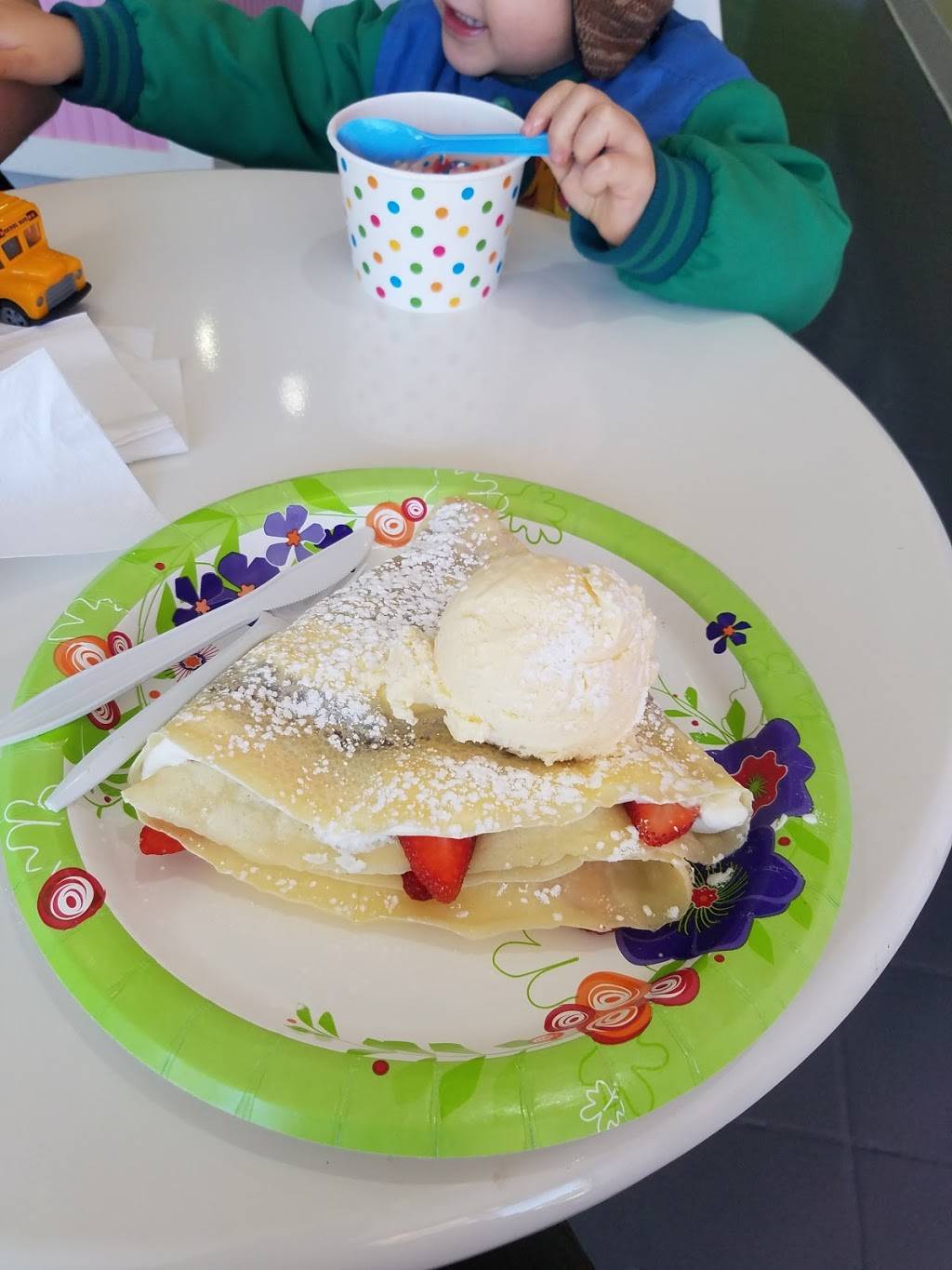 Pearls n Swirls | cafe | 200 Tunxis Hill Rd, Fairfield, CT 06825, USA | 2035405501 OR +1 203-540-5501