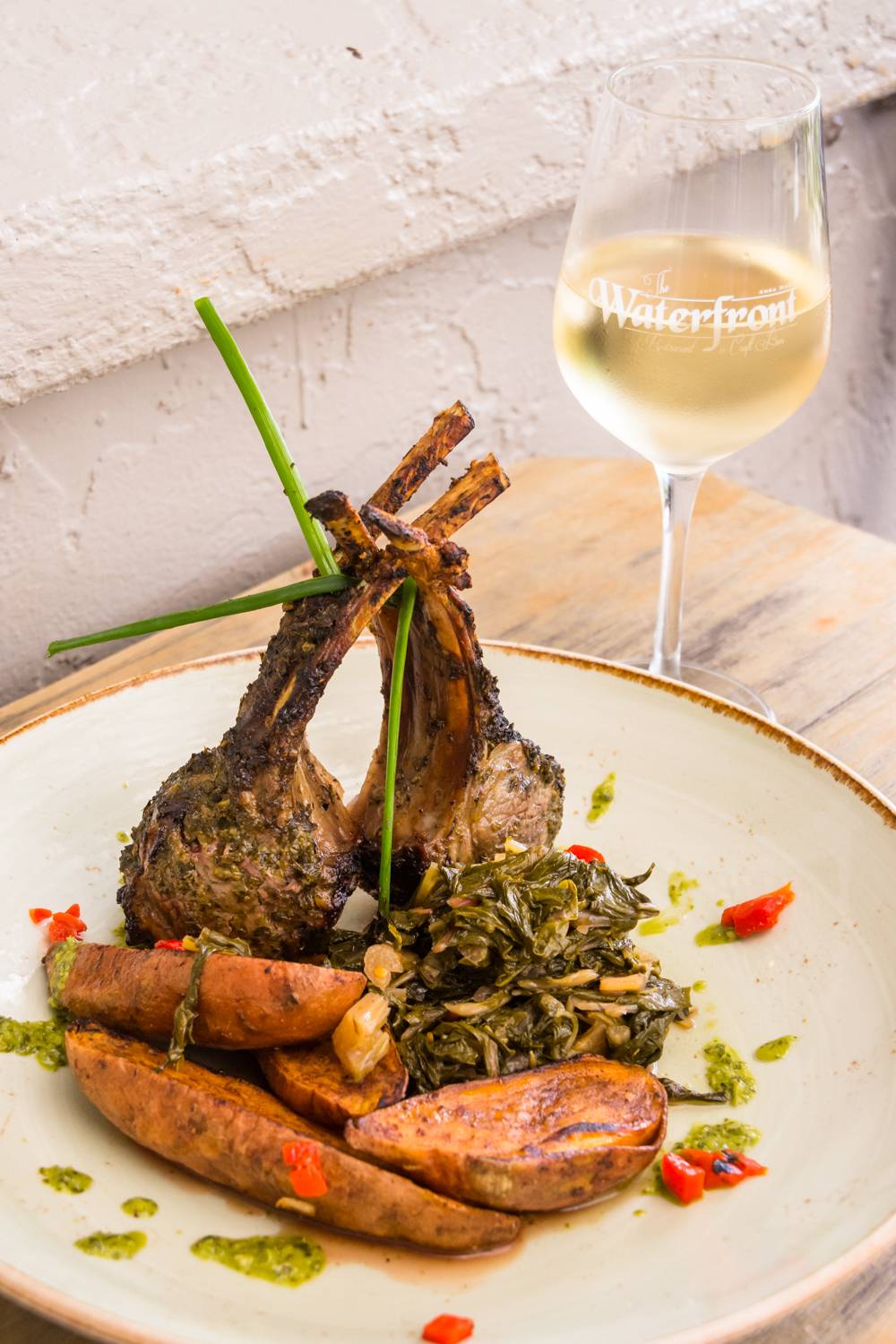 The Waterfront Restaurant | restaurant | 111 S Bay Blvd, Anna Maria, FL 34216, USA | 9417781515 OR +1 941-778-1515