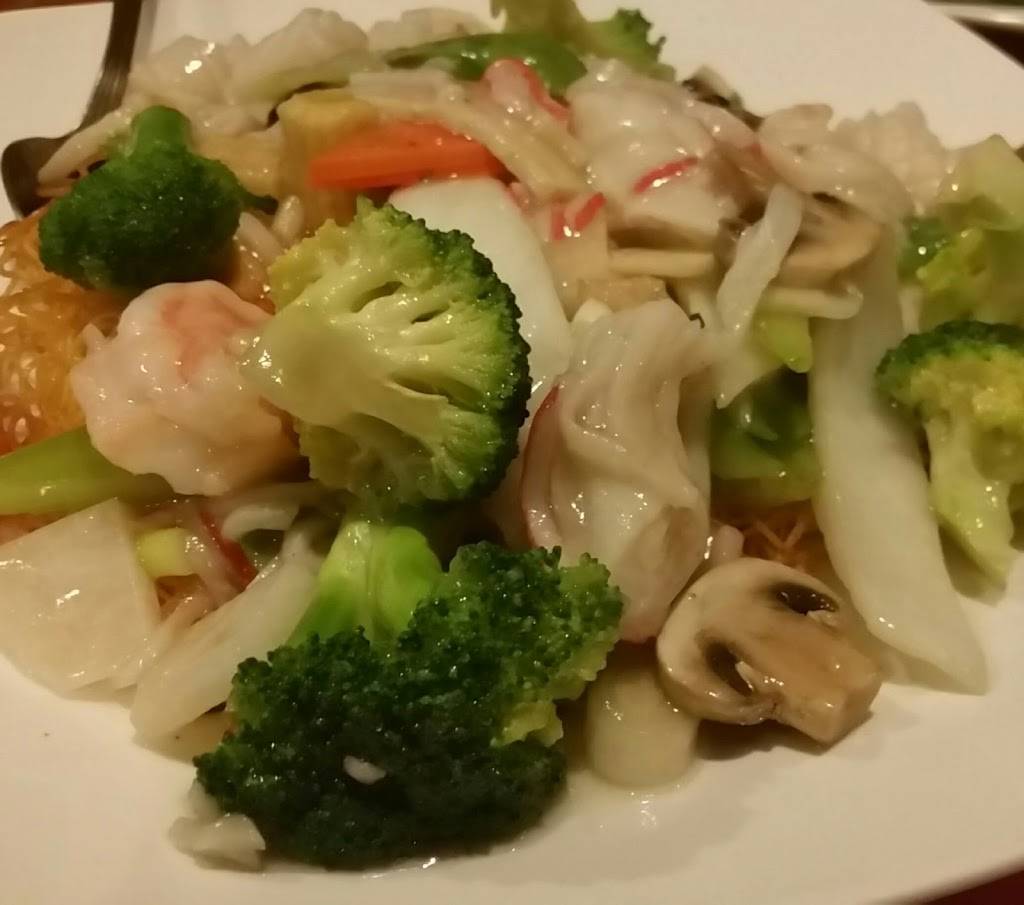 New Moon Garden | restaurant | 701 S Main St, Haverhill, MA 01835, USA | 9783738882 OR +1 978-373-8882