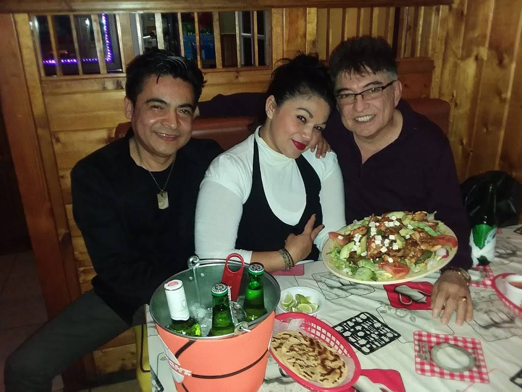 Little San Salvador Restaurant | restaurant | 901 N Western Ave Suite #3, Los Angeles, CA 90029, USA | 3234660565 OR +1 323-466-0565