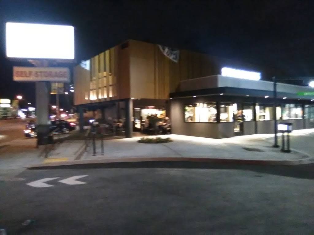 Starbucks | cafe | 18025 Ventura Blvd, Encino, CA 91316, USA | 8189966608 OR +1 818-996-6608