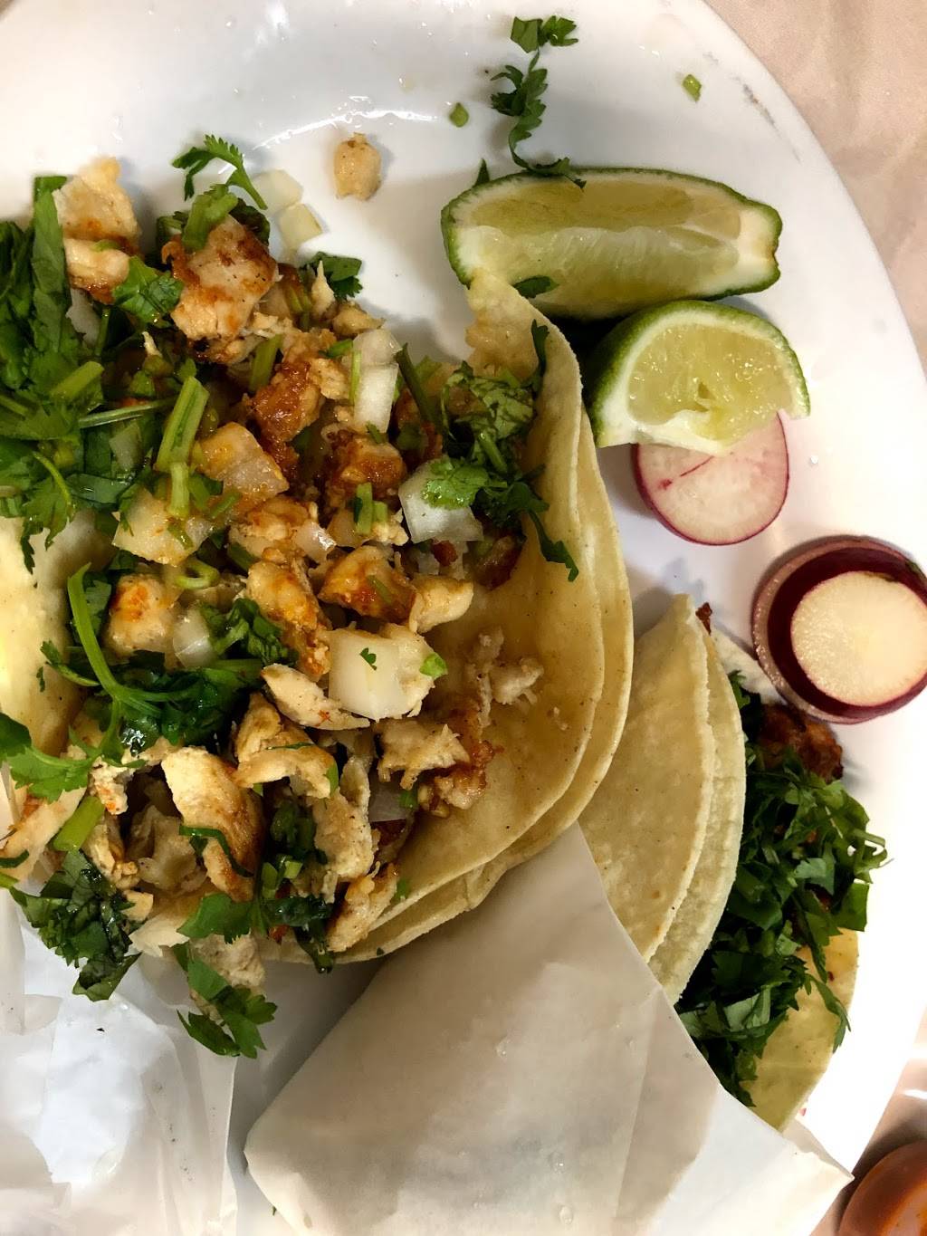 La Perla Mexicana | restaurant | 281 E 149th St, Bronx, NY 10451, USA | 7185856425 OR +1 718-585-6425