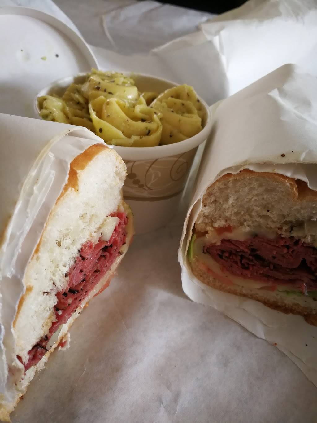 Crabapples New York Delicatessen | meal takeaway | 101 W Patrick St, Frederick, MD 21701, USA | 3016940208 OR +1 301-694-0208