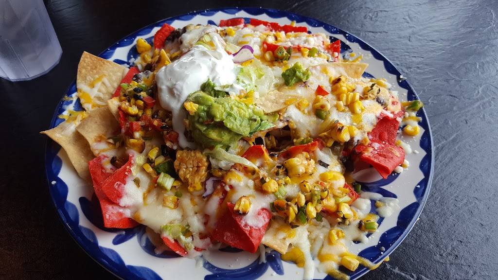 Chevys Fresh Mex | restaurant | 1890 Powell St, Emeryville, CA 94608, USA | 5106538210 OR +1 510-653-8210