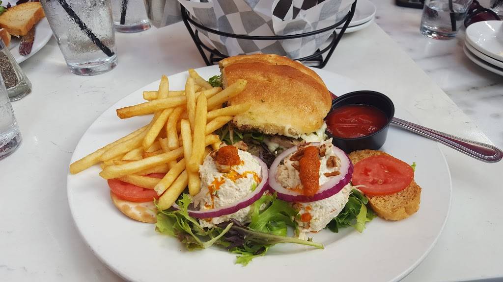 Bonnie Ruths Neighborhood Bistro | restaurant | 6959 Lebanon Rd, Frisco, TX 75034, USA | 2147057775 OR +1 214-705-7775