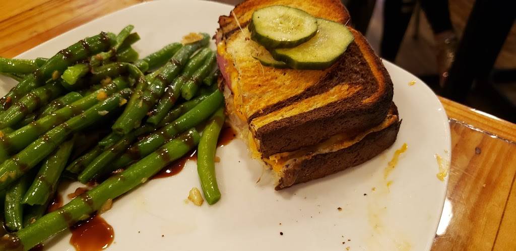 J. Maries Wood-Fired Kitchen and Drinks | restaurant | 7 W Auglaize St, Wapakoneta, OH 45895, USA | 4196742436 OR +1 419-674-2436