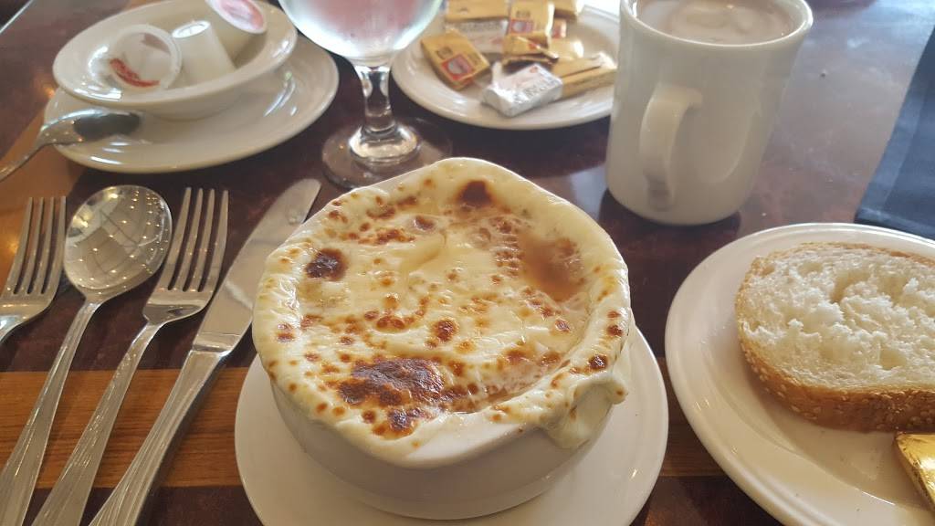 Butler Inn of Pewaukee | restaurant | 742 Glacier Rd, Pewaukee, WI 53072, USA | 2626910840 OR +1 262-691-0840