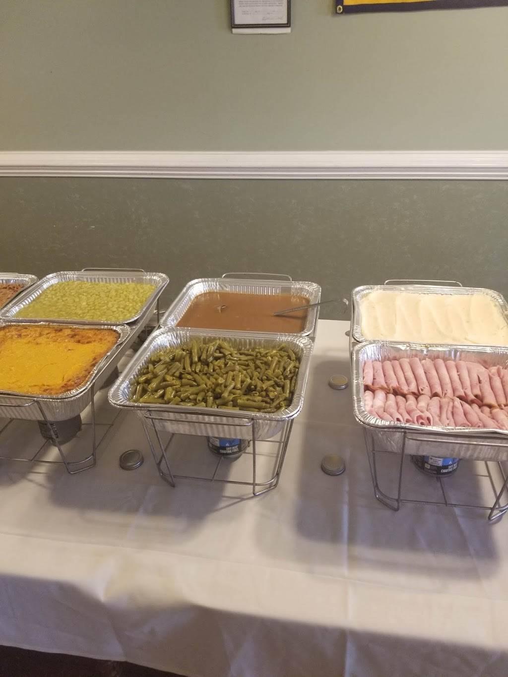 Victorias Restaurant | restaurant | 1411 8th St, Victoria, VA 23974, USA | 4346962404 OR +1 434-696-2404