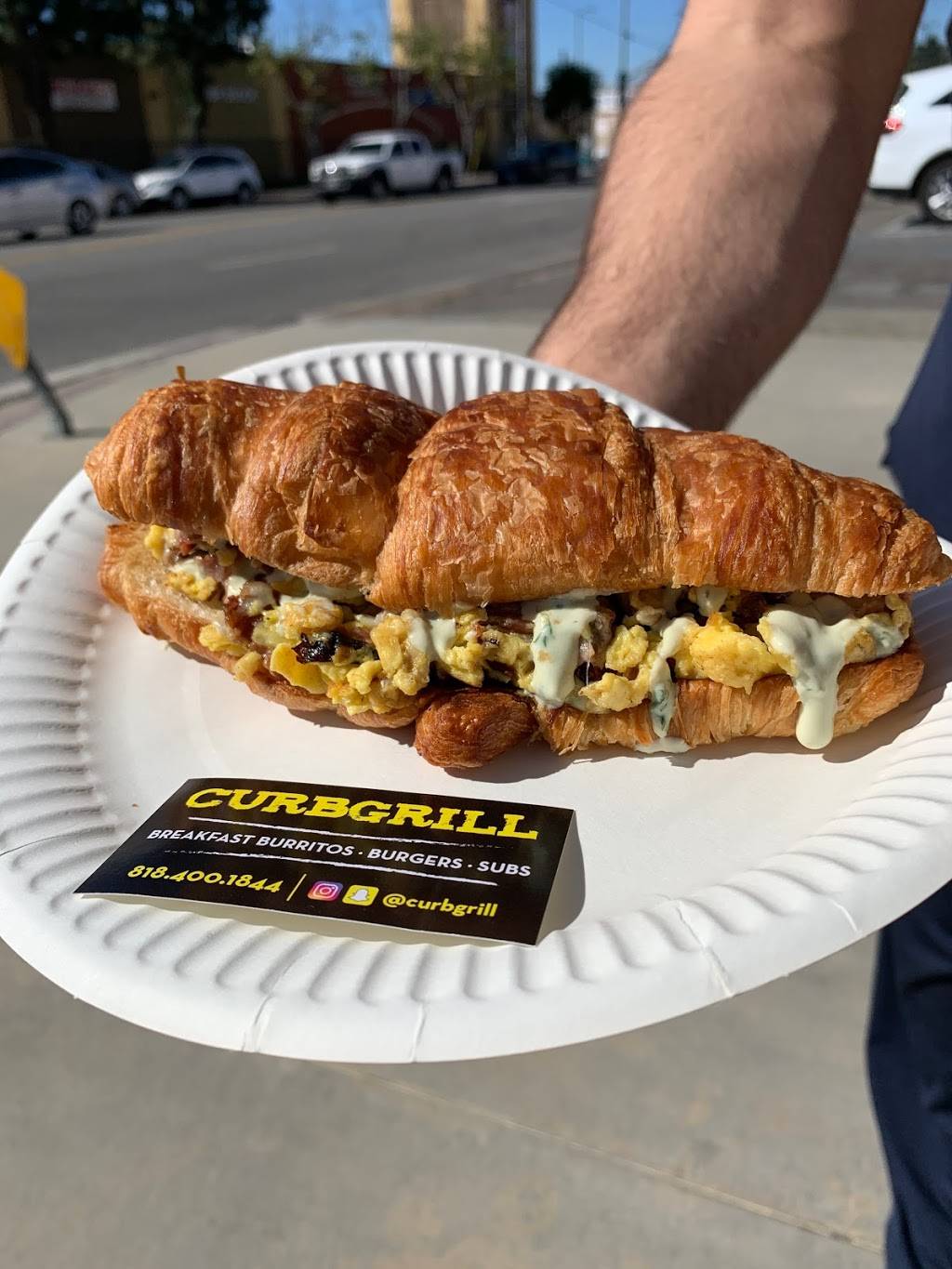 Curbgrill | restaurant | 7499 N Clybourn Ave, Sun Valley, CA 91352, USA | 8184001844 OR +1 818-400-1844
