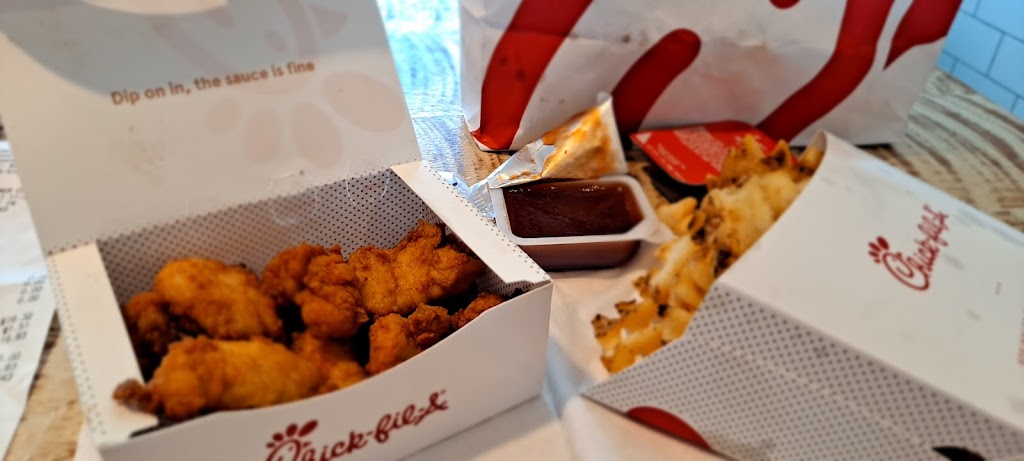 Chick-fil-A | restaurant | 500 E Commerce St, Brownwood, TX 76801, USA | 3255103302 OR +1 325-510-3302