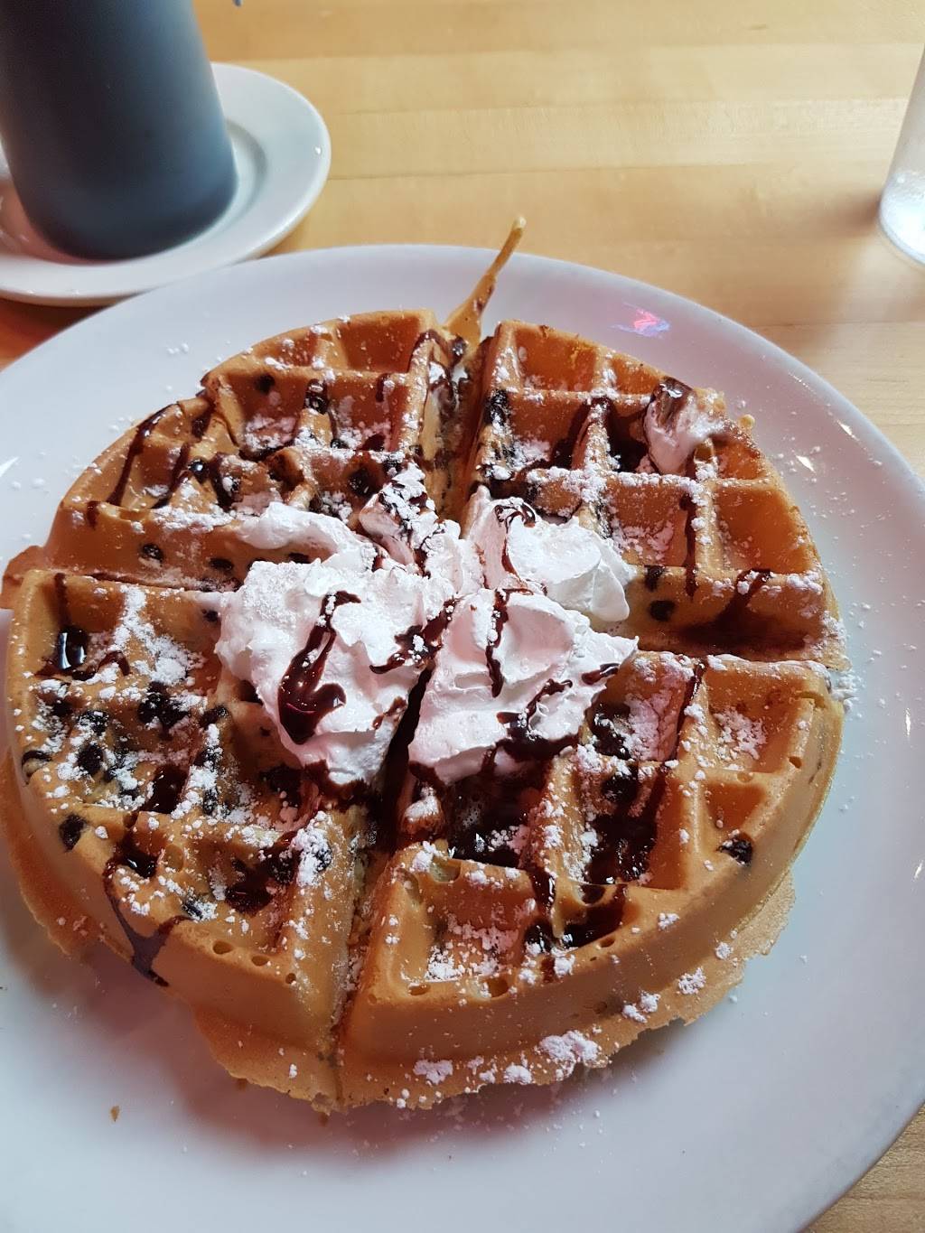 Clarkes Restaurant | restaurant | 804 Davis St, Evanston, IL 60201, USA | 8478641610 OR +1 847-864-1610