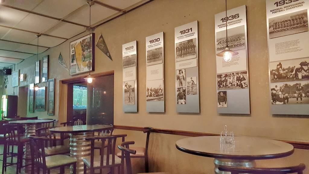 Redwood Inn | restaurant | 3230 Main St, Green Bay, WI 54311, USA | 9208636315 OR +1 920-863-6315