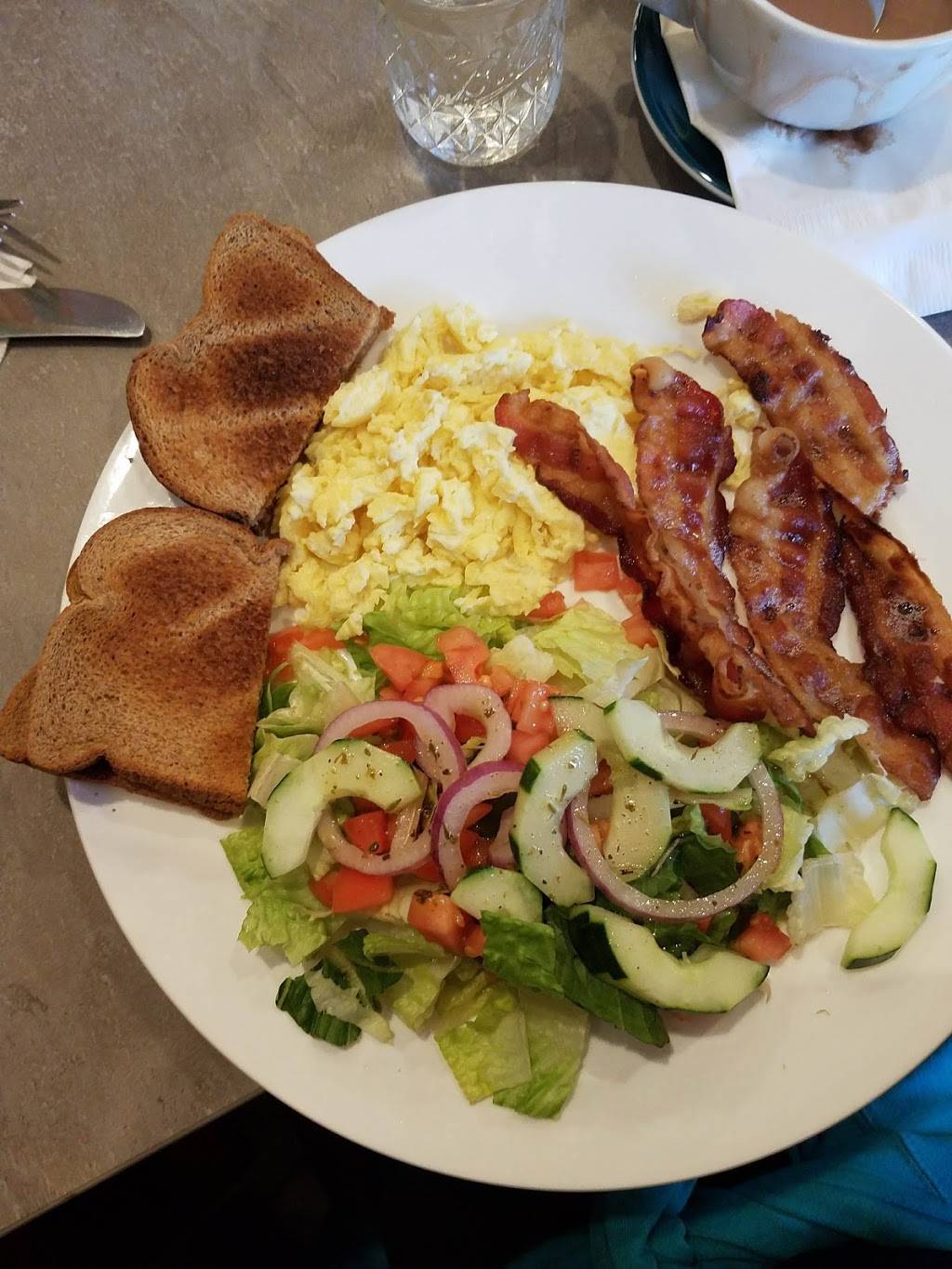 Empanada Loca | restaurant | 606 5th Ave, Brooklyn, NY 11215, USA | 7183692118 OR +1 718-369-2118