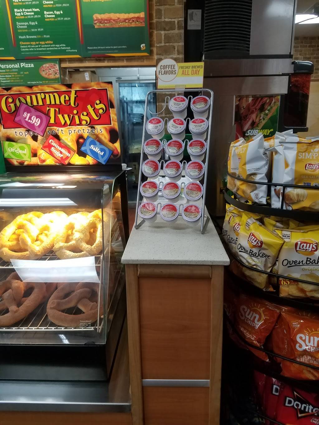 Subway | restaurant | Walmart, 1905 McCoy Rd, Sun Prairie, WI 53590, USA | 6088340880 OR +1 608-834-0880