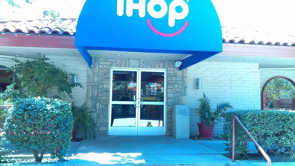 IHOP | restaurant | 4765 Calle Real, Santa Barbara, CA 93110, USA | 8059673030 OR +1 805-967-3030