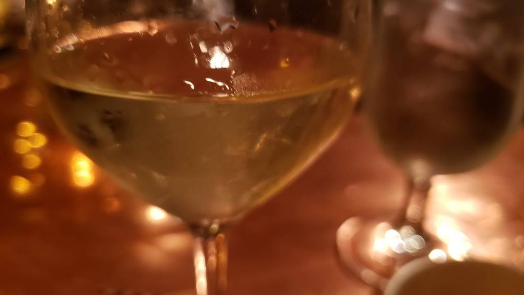 Hot French Chix | restaurant | 59 Main St, Chester, CT 06412, USA | 8603224102 OR +1 860-322-4102