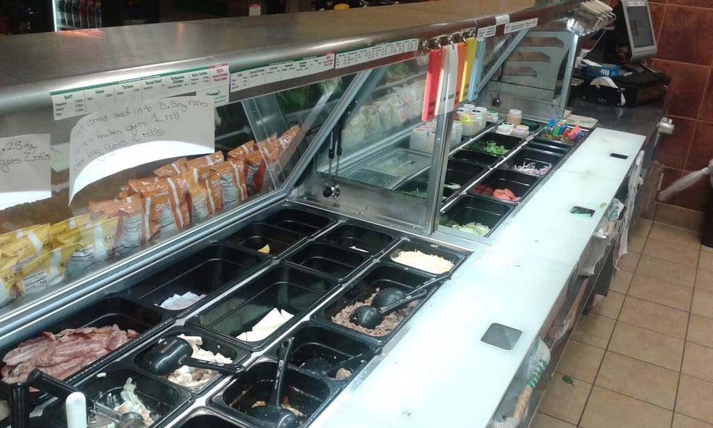 Subway | restaurant | 2331 108th Ln NE, Blaine, MN 55449, USA | 7637867827 OR +1 763-786-7827