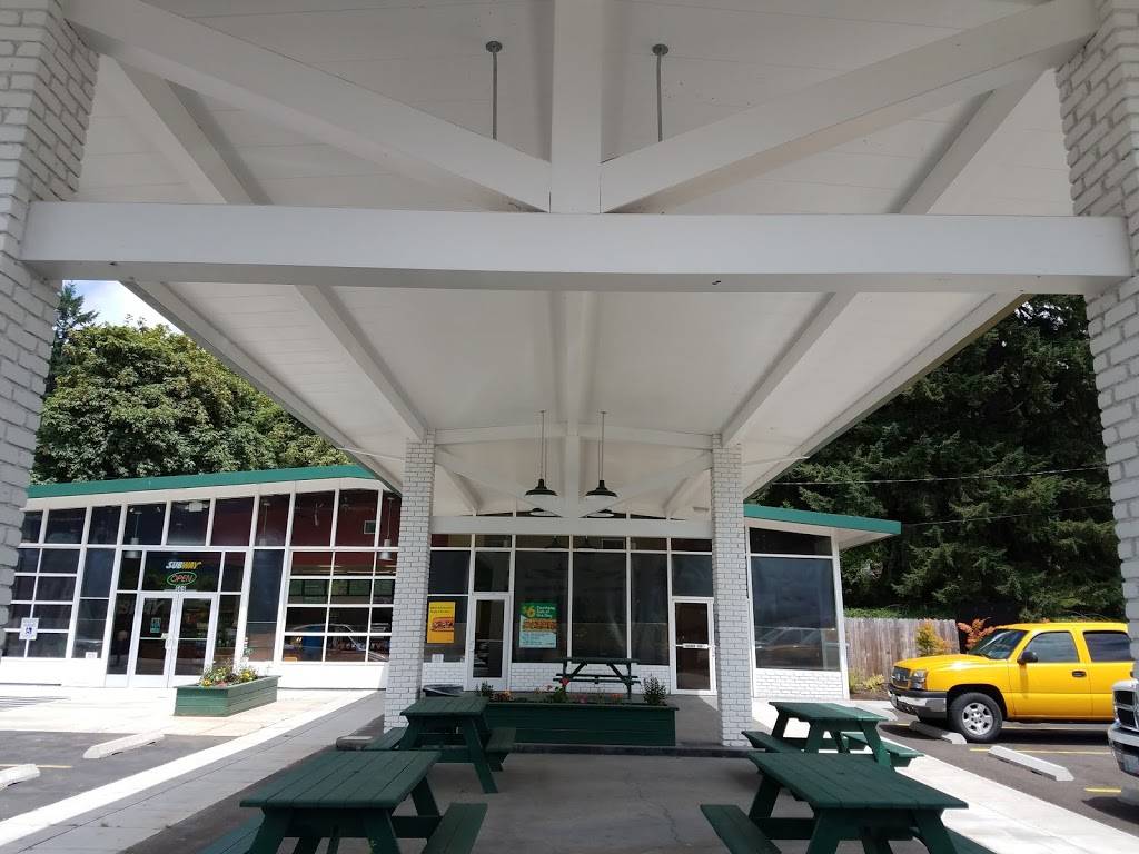 Subway | meal takeaway | 509 NE Santiam Blvd, Mill City, OR 97360, USA | 5038976087 OR +1 503-897-6087