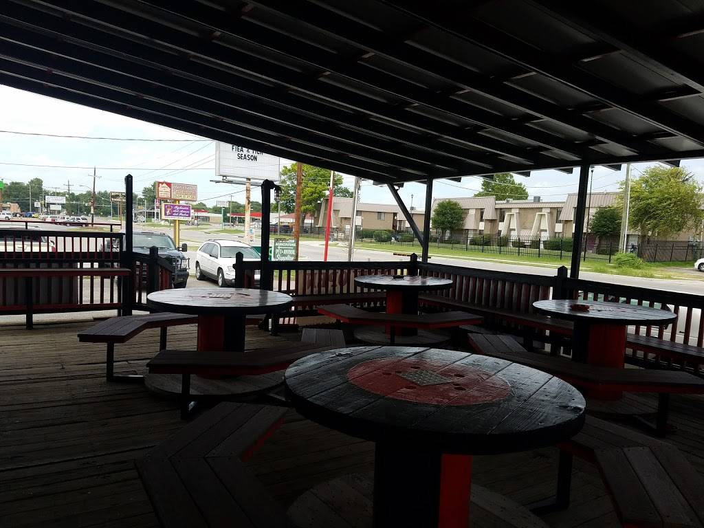 Knuckleheads2 Bar & Grill | restaurant | 3156 S Mingo Rd, Tulsa, OK 74146, USA | 9187282335 OR +1 918-728-2335