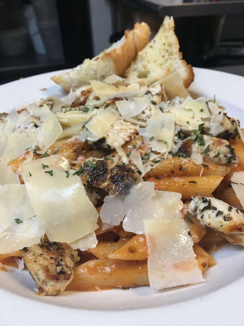 The Blind Mule | restaurant | 57 N Claiborne St, Mobile, AL 36602, USA | 2516946853 OR +1 251-694-6853