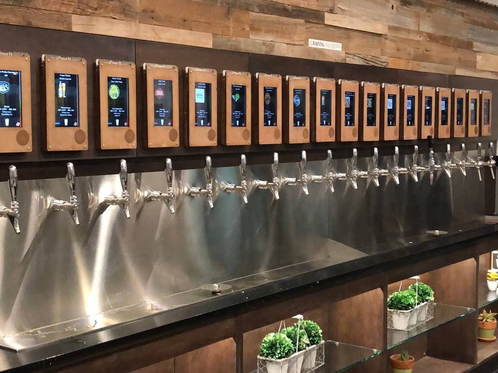 Round Table Pizza Clubhouse | restaurant | 2540 San Ramon Valley Blvd, San Ramon, CA 94583, USA | 9258551000 OR +1 925-855-1000