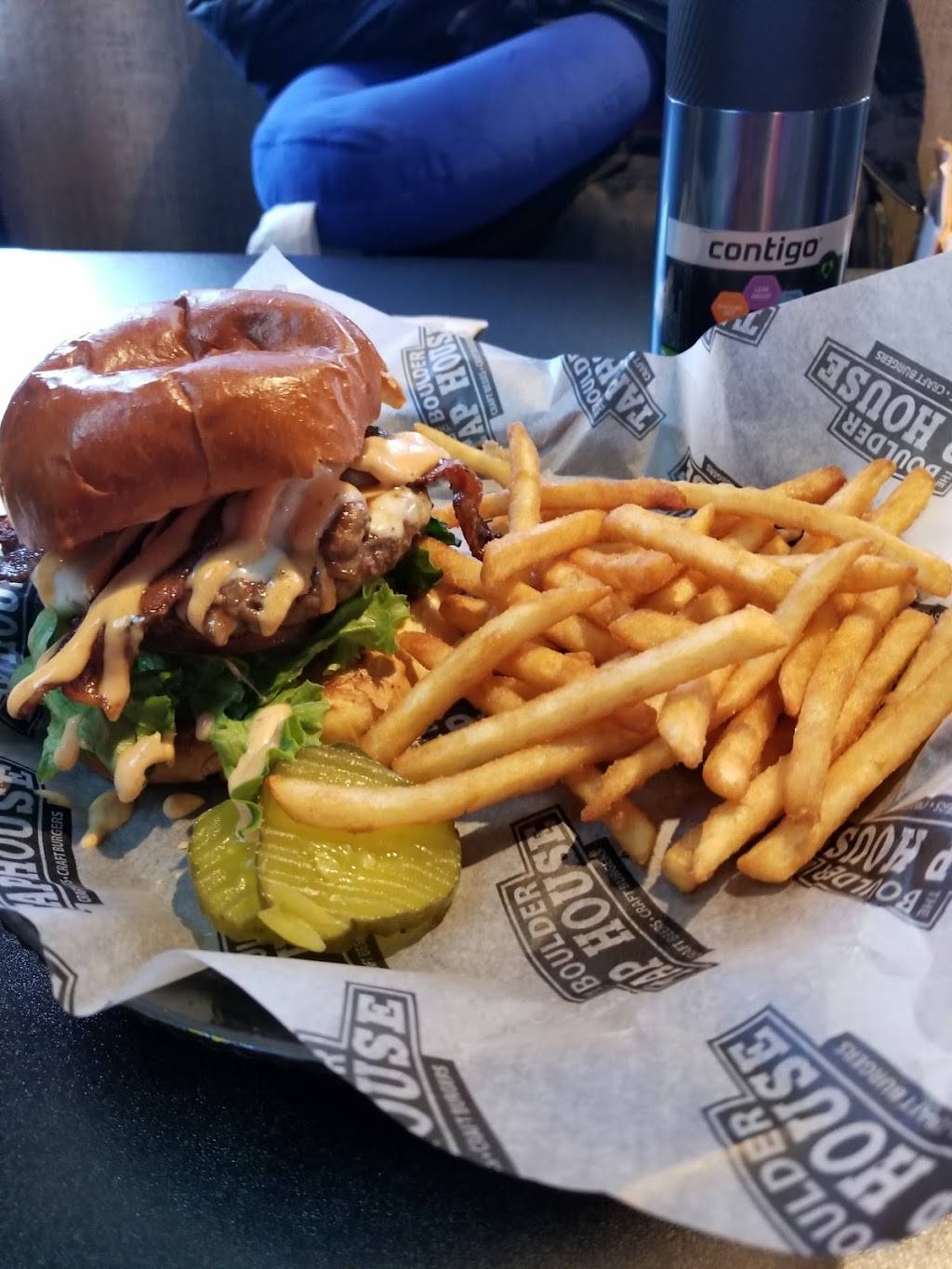 The Boulder Tap House - Mason City | restaurant | 2700 4th St SW, Mason City, IA 50401, USA | 6412018106 OR +1 641-201-8106