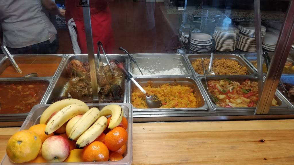 Collado Family Restaurant | restaurant | 624 N Maxwell St, Allentown, PA 18109, USA | 4842218444 OR +1 484-221-8444