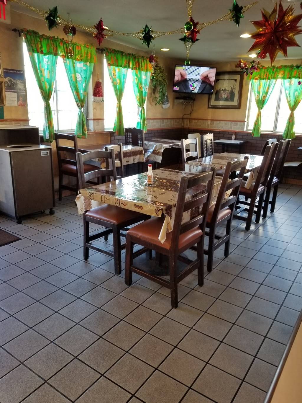 Taqueria La Fogata | restaurant | 3350 Saviers Rd, Oxnard, CA 93033, USA | 8054830479 OR +1 805-483-0479