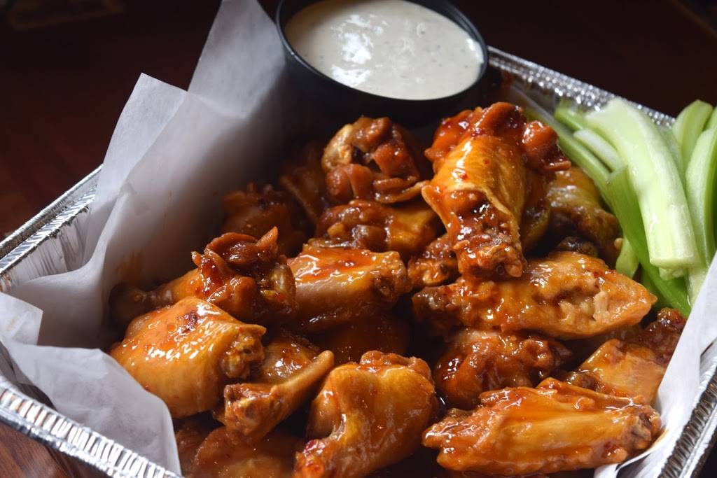 Ralphies Sports Eatery | restaurant | 995 N Detroit St, Kenton, OH 43326, USA | 4197679489 OR +1 419-767-9489