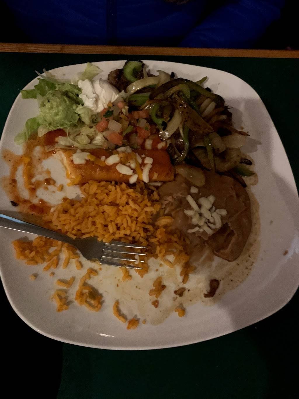 El Sol Mexican Restaurant | restaurant | 2630 E Citizens Dr #21, Fayetteville, AR 72703, USA | 4794430606 OR +1 479-443-0606