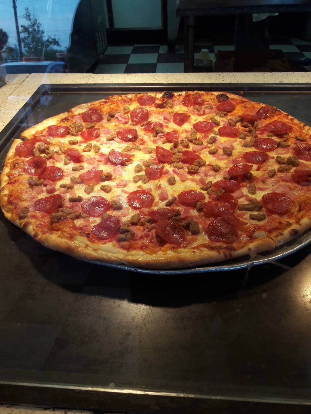 Presto Pizza & Deli | restaurant | 505 25th St, West Palm Beach, FL 33407, USA | 5618351832 OR +1 561-835-1832