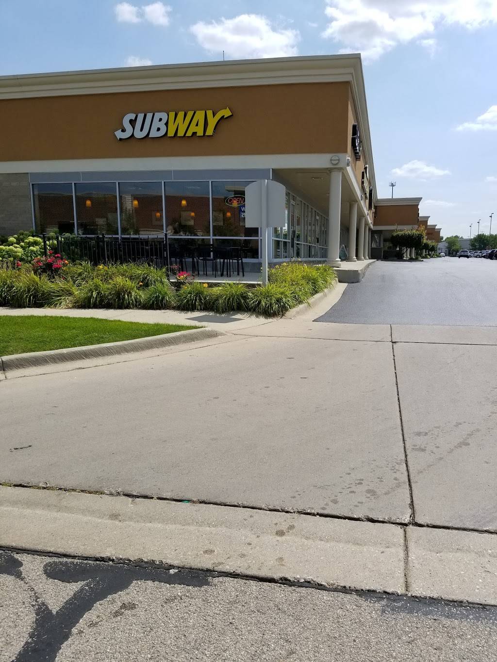 Subway Restaurants | restaurant | 1550 IL-59, Naperville, IL 60563, USA | 6304160111 OR +1 630-416-0111