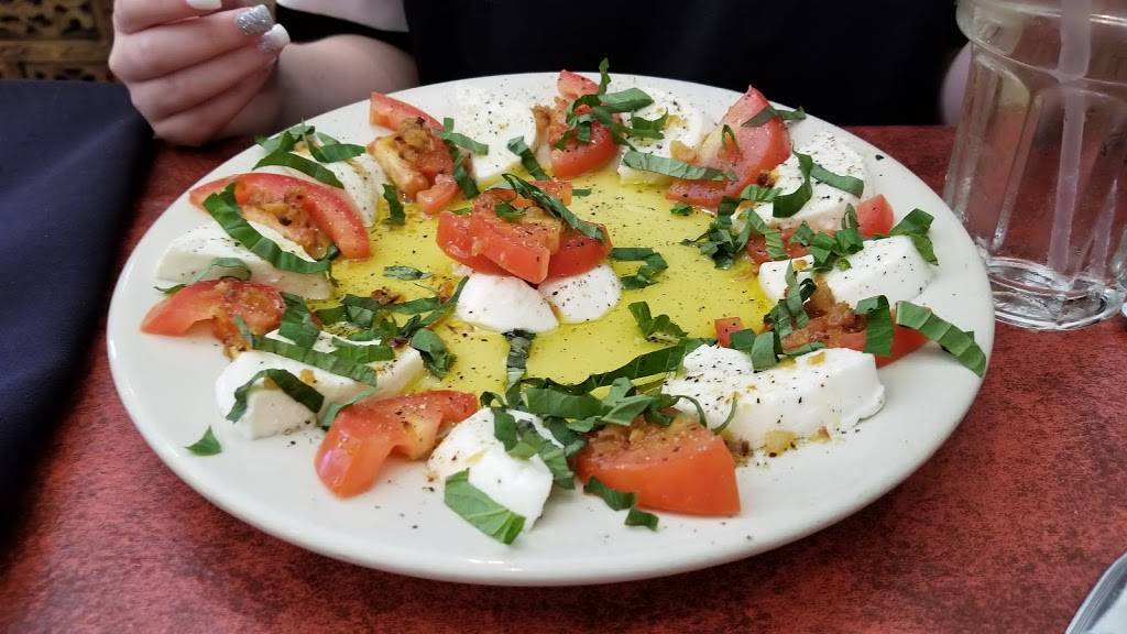 Don Camillo Italian Cuisine Inc | restaurant | 1400 N Corinth St, Corinth, TX 76208, USA | 9403211100 OR +1 940-321-1100