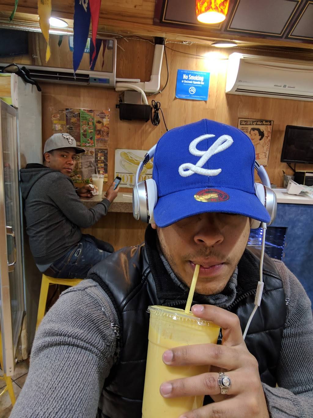 Emergency Snack Bar | restaurant | 1354 Edward L Grant Hwy, Bronx, NY 10452, USA | 3472705445 OR +1 347-270-5445