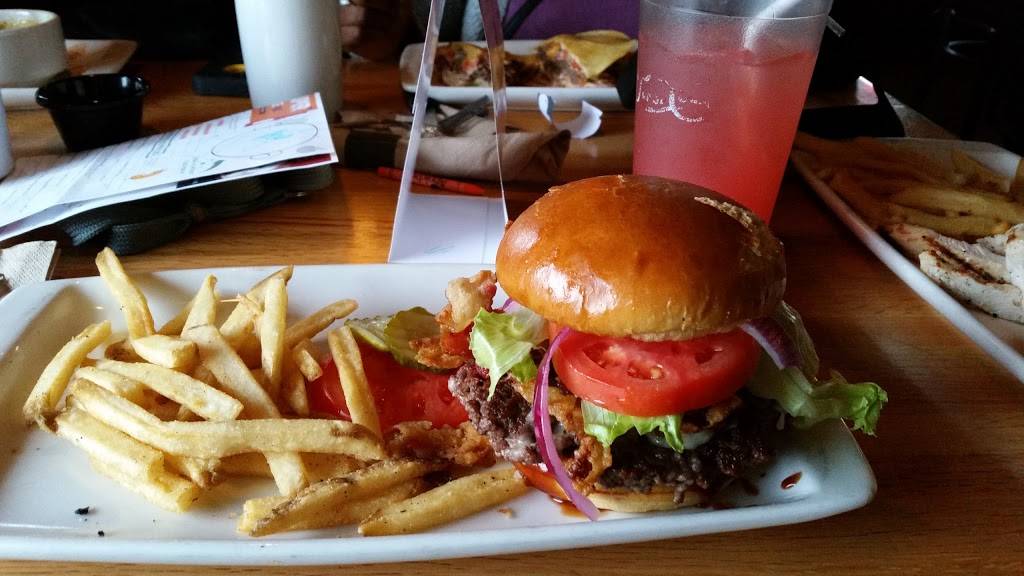 Applebees Grill + Bar | restaurant | 3360 W Henrietta Rd, Rochester, NY 14623, USA | 5854270370 OR +1 585-427-0370