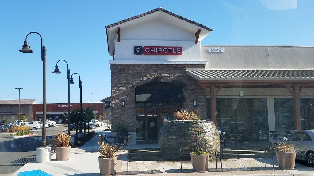 Chipotle Mexican Grill | restaurant | 1229 E Grand Ave, Arroyo Grande, CA 93420, USA | 8054810012 OR +1 805-481-0012