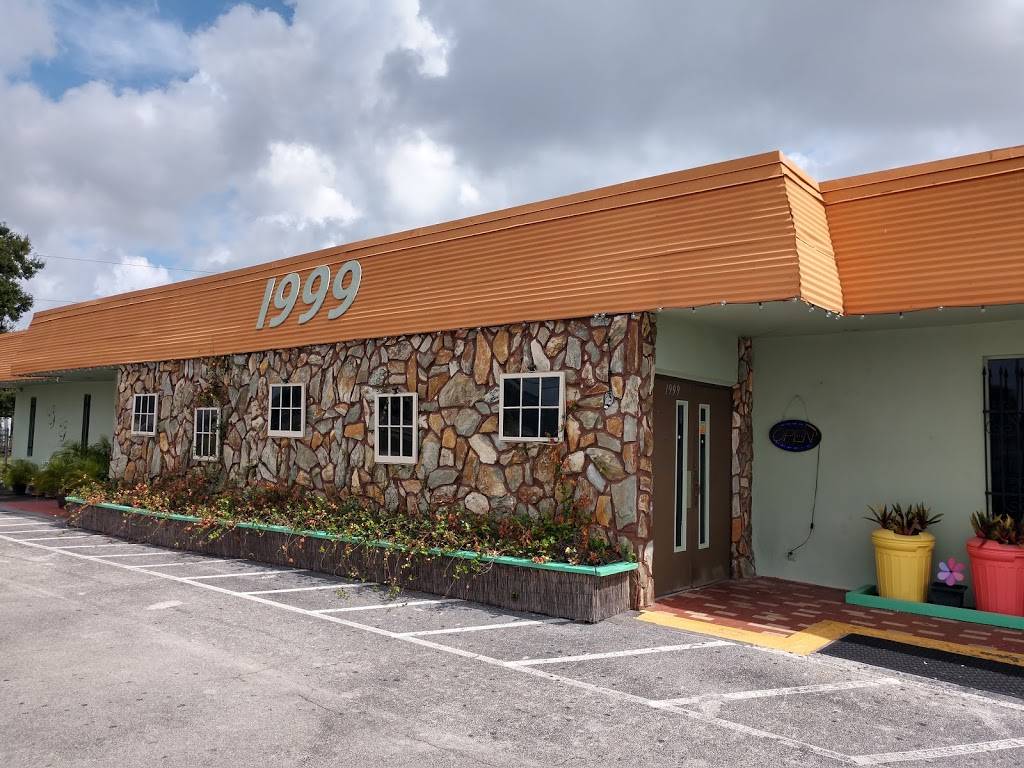 Jackpots Grill & Bar | restaurant | 1999 Starkey Rd, Largo, FL 33771, USA | 7274599106 OR +1 727-459-9106