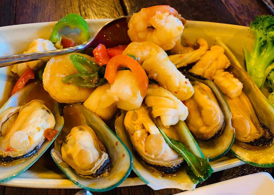 Larb Thai Restaurant | restaurant | 452 Pearl Rd, Brunswick, OH 44212, USA | 3304606213 OR +1 330-460-6213