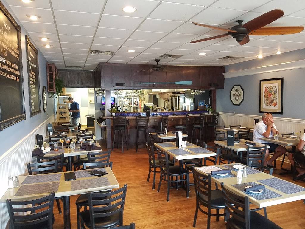 Off the Hook | restaurant | 769 Garfield Pkwy, Bethany Beach, DE 19930, USA | 3028291424 OR +1 302-829-1424