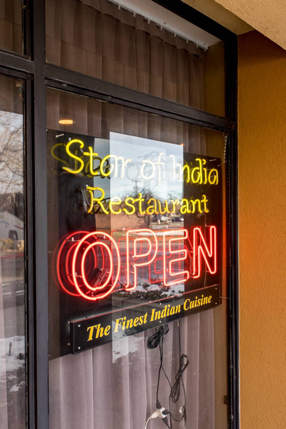 Star of India | cafe | 1659 W North Temple St, Salt Lake City, UT 84116, USA | 8013637555 OR +1 801-363-7555