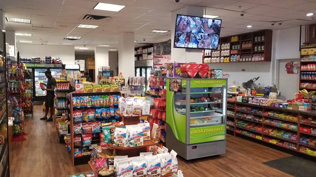 Hollywood Deli | restaurant | 5700 N Sheridan Rd, Chicago, IL 60660, USA | 7739440865 OR +1 773-944-0865